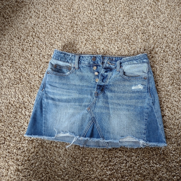 American Eagle Button Fly Distressed Denim Jean Skirt Size 4 - Picture 8 of 8